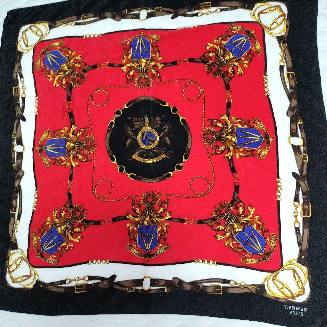 【大幅値下げ】美品　エルメス 大判スカーフ（85cm×2）シルク100%
