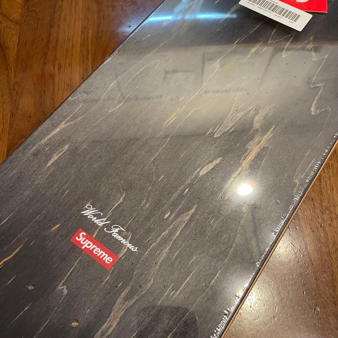 supreme シュプリーム　スケボー　スケボーデッキ　8.25 新品未使用