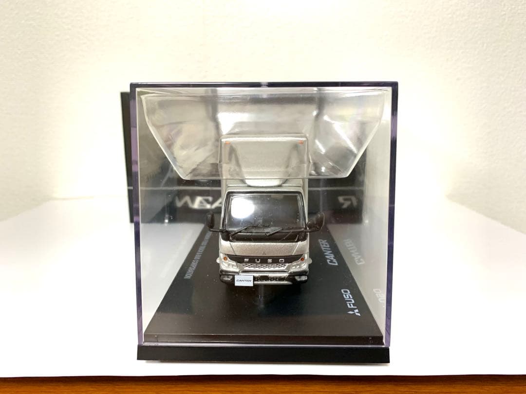 【非売品/新品】ミニカー FUSO CANTAR 新型キャンター 1/43