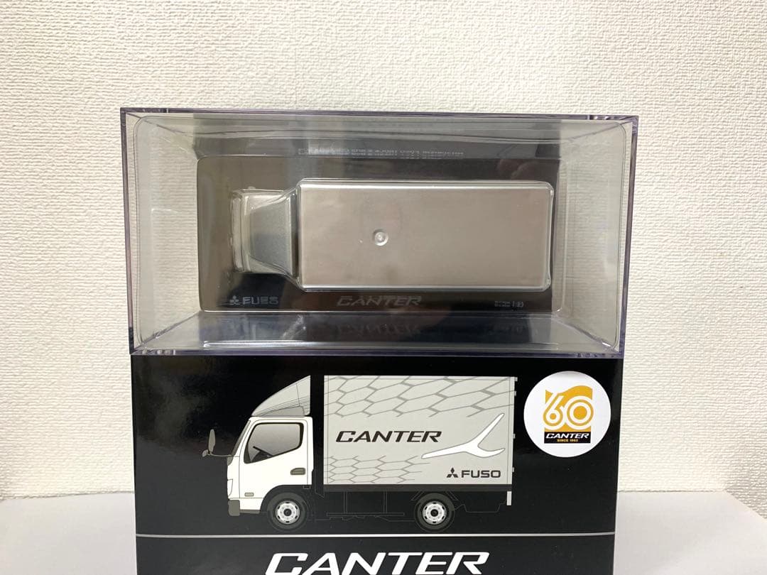 【非売品/新品】ミニカー FUSO CANTAR 新型キャンター 1/43