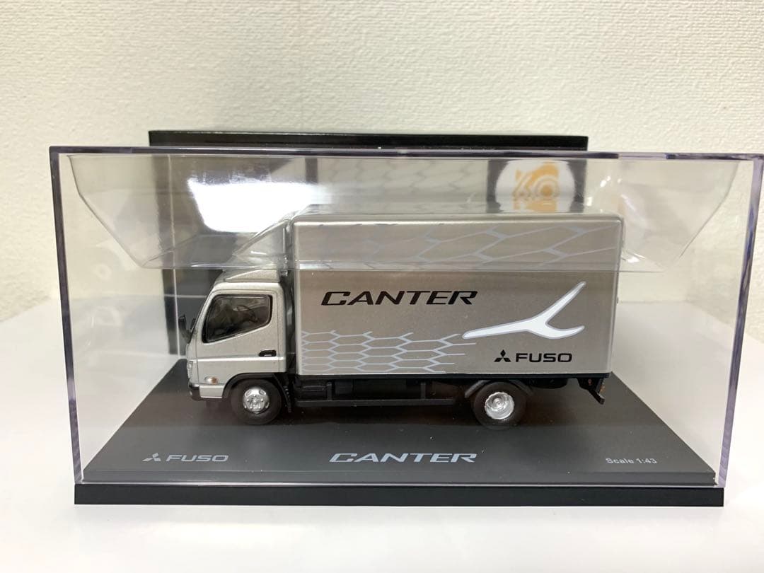 【非売品/新品】ミニカー FUSO CANTAR 新型キャンター 1/43