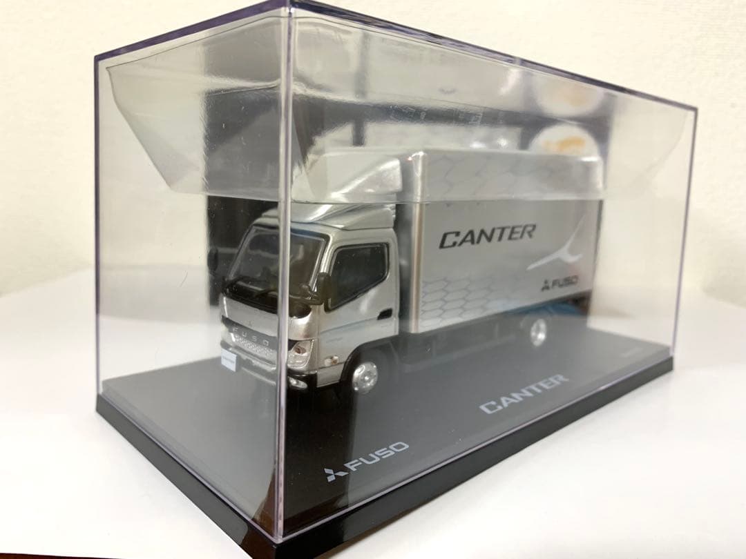 【非売品/新品】ミニカー FUSO CANTAR 新型キャンター 1/43