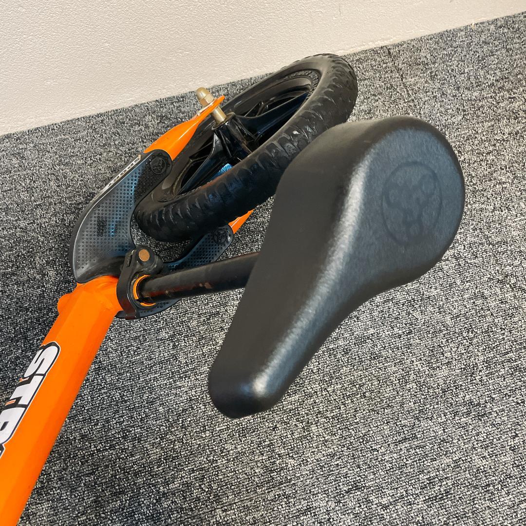 日本正規品　ストライダー STRIDER 12 SPORTS　オレンジ