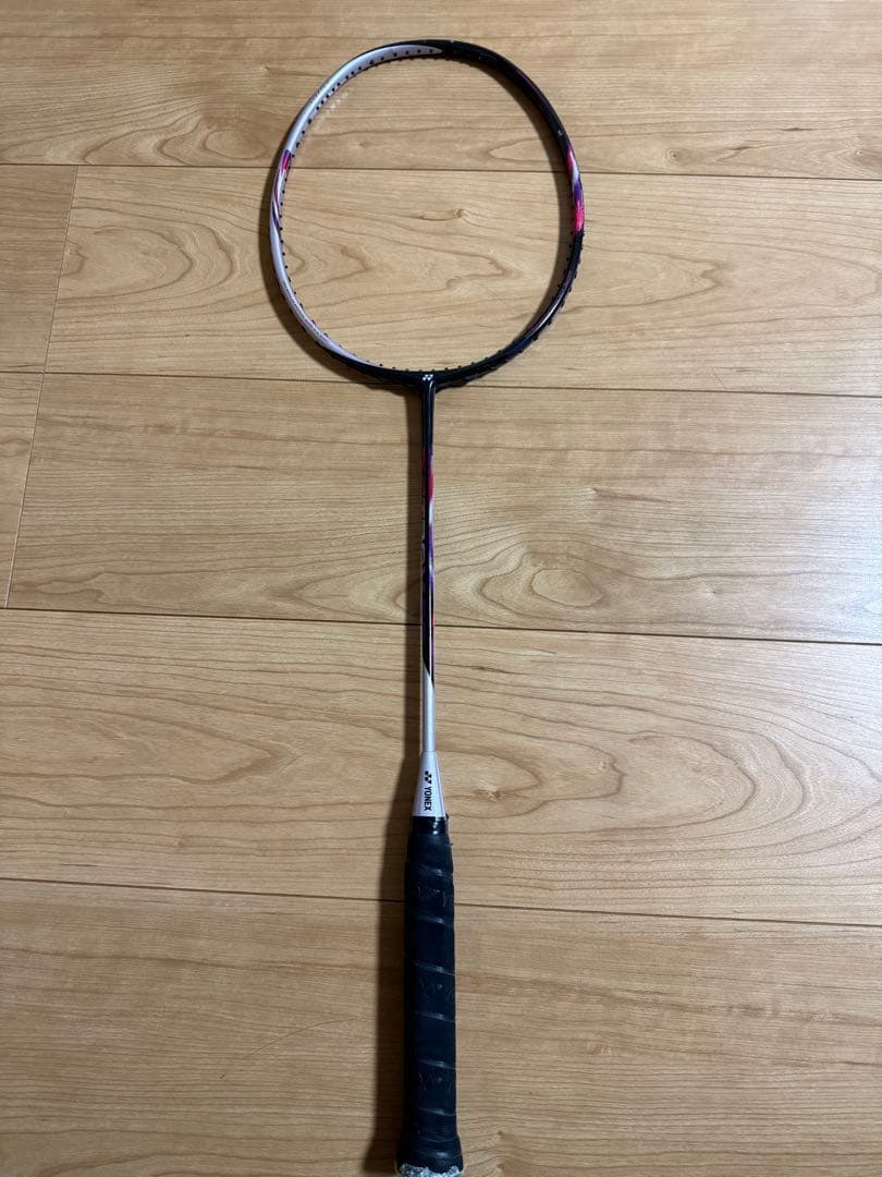 YONEX アストロクス55バドミントンラケット ケース付き