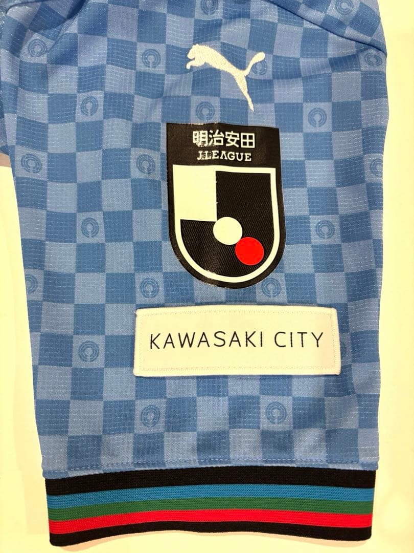川崎フロンターレ ホームユニフォーム