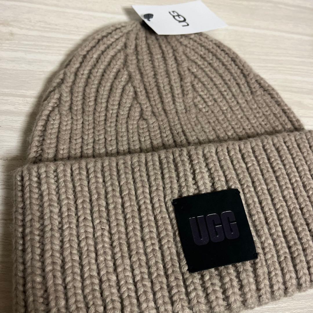 UGG 新品未使用タグ付 ニット帽