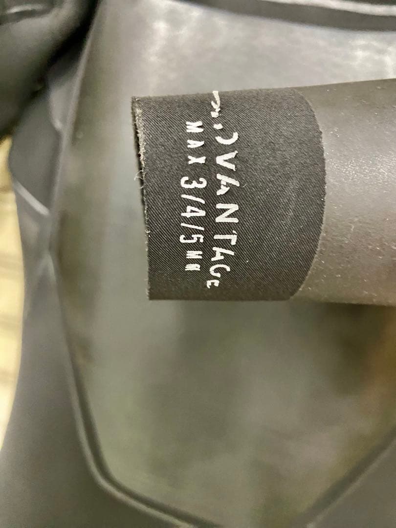 Hurley セミドライスーツ