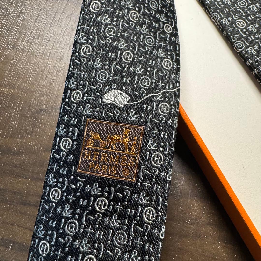 極美品 希少デザイン HERMES エルメス 数式 記号 Hロゴ ネクタイ