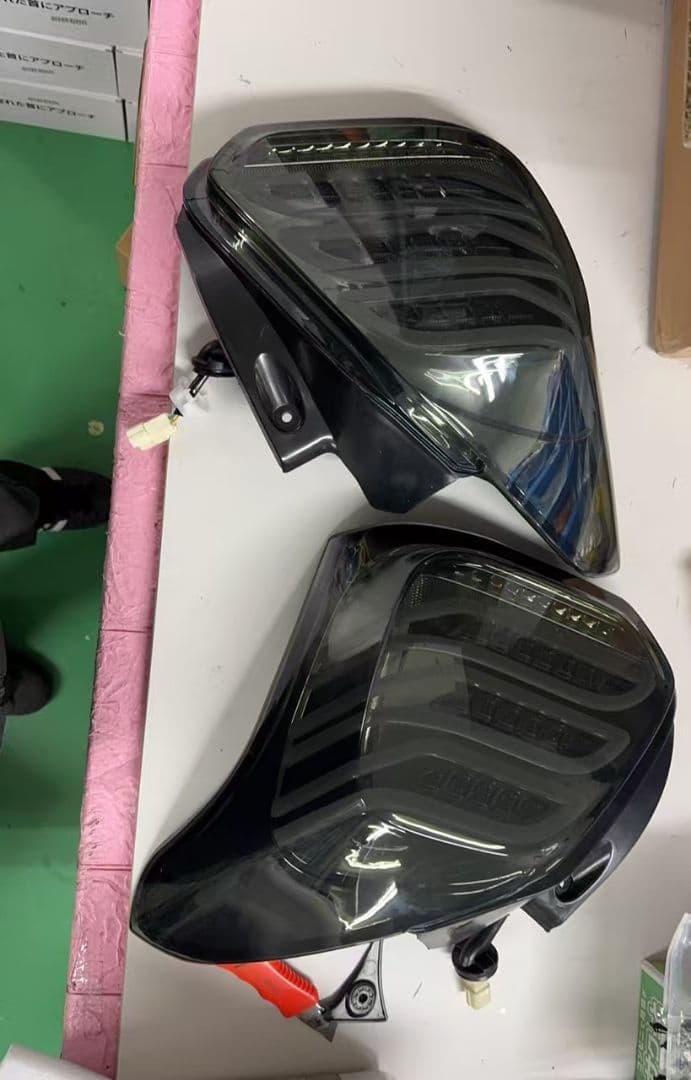 超美品 スズキ スイフト スポーツ テールランプ オープニングモーション搭載