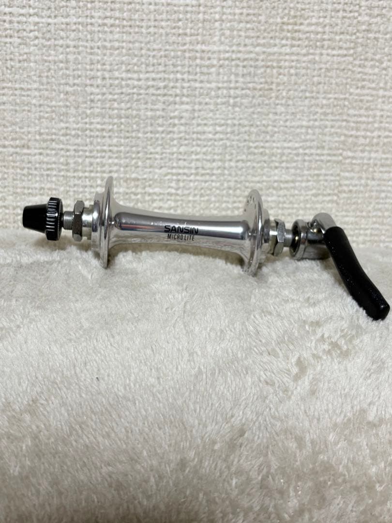 SANSIN MICRO LITE ハブ シルバー　ロードバイク用　Fハブ