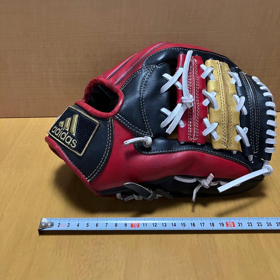 adidas 軟式グローブ 赤黒