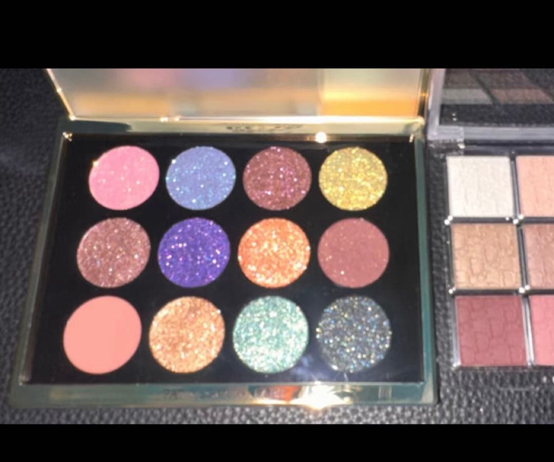patmcgrath 最新　Mega Eye Shadow Palette
