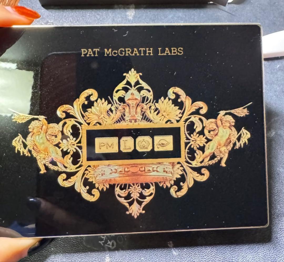patmcgrath 最新　Mega Eye Shadow Palette