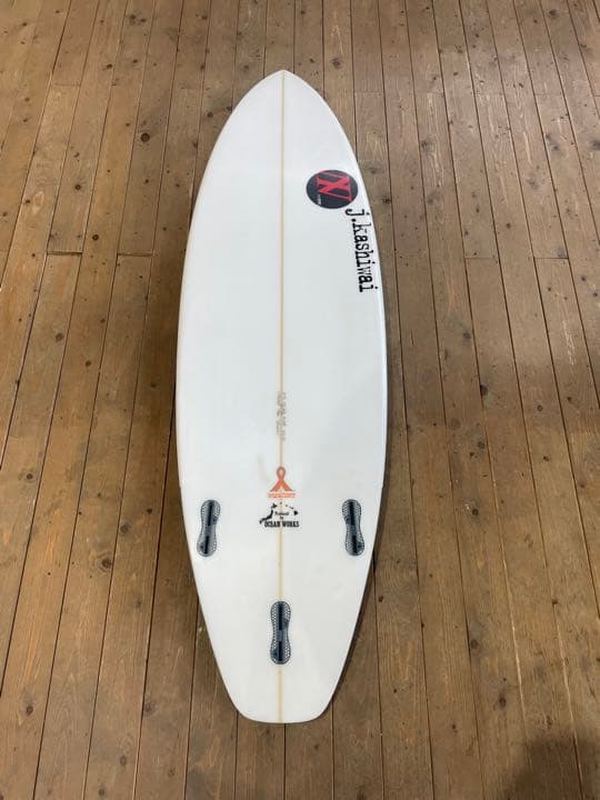 【中古サーフボード】ジェイソンカシワイ　赤黒ロゴ　5‘9