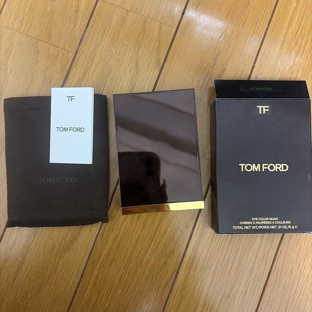 TOM FORD アイ カラー クォード 04A