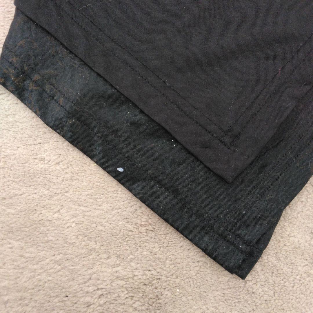 Sixh. ブラック オフショルダー Tシャツ