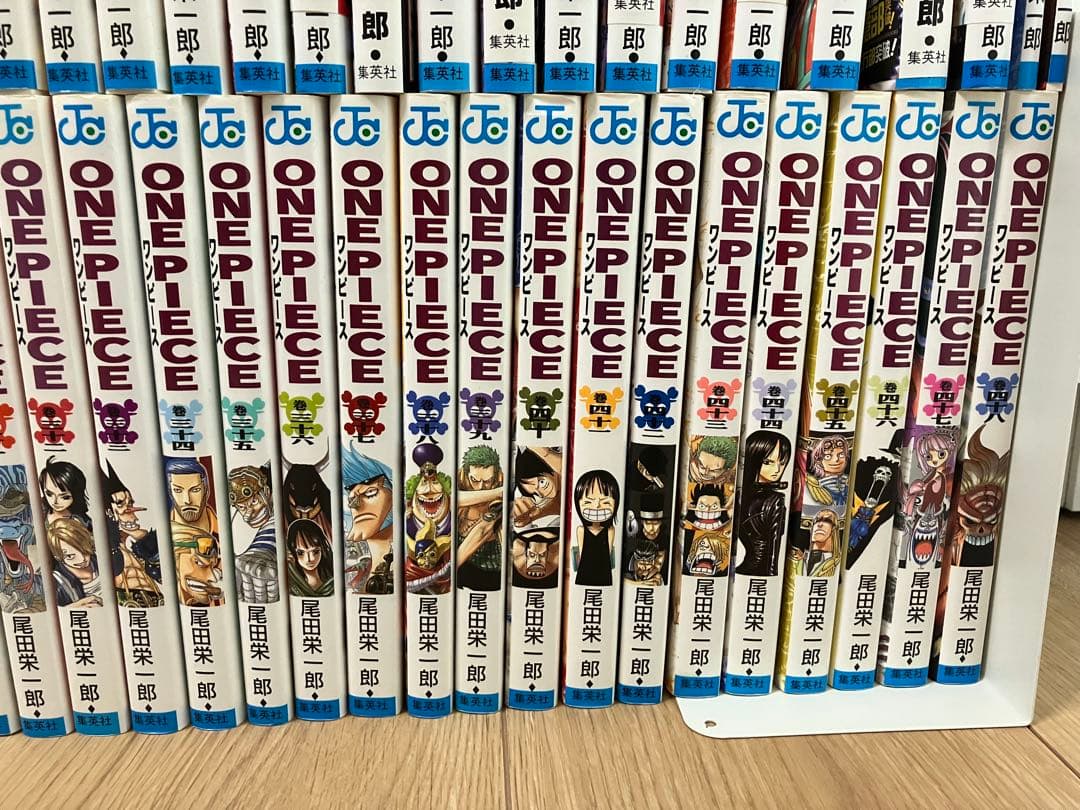 チ*ル様 ワンピースコミック本94冊＋2冊（中抜きで無い番号あり）合計96冊