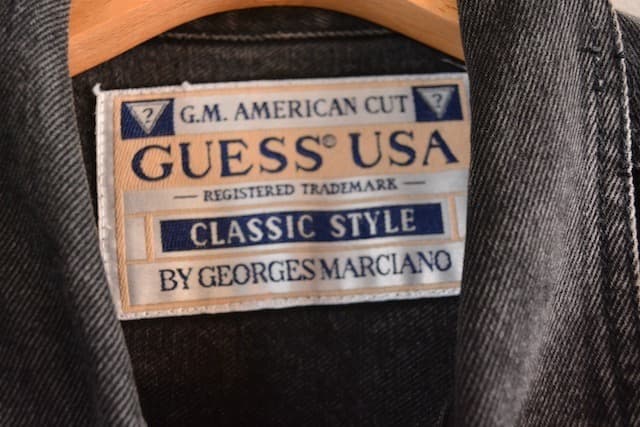 GUESS ゲス USA製 デニムジャケット Gジャン 刺繍ロゴ 黒 M　極美品