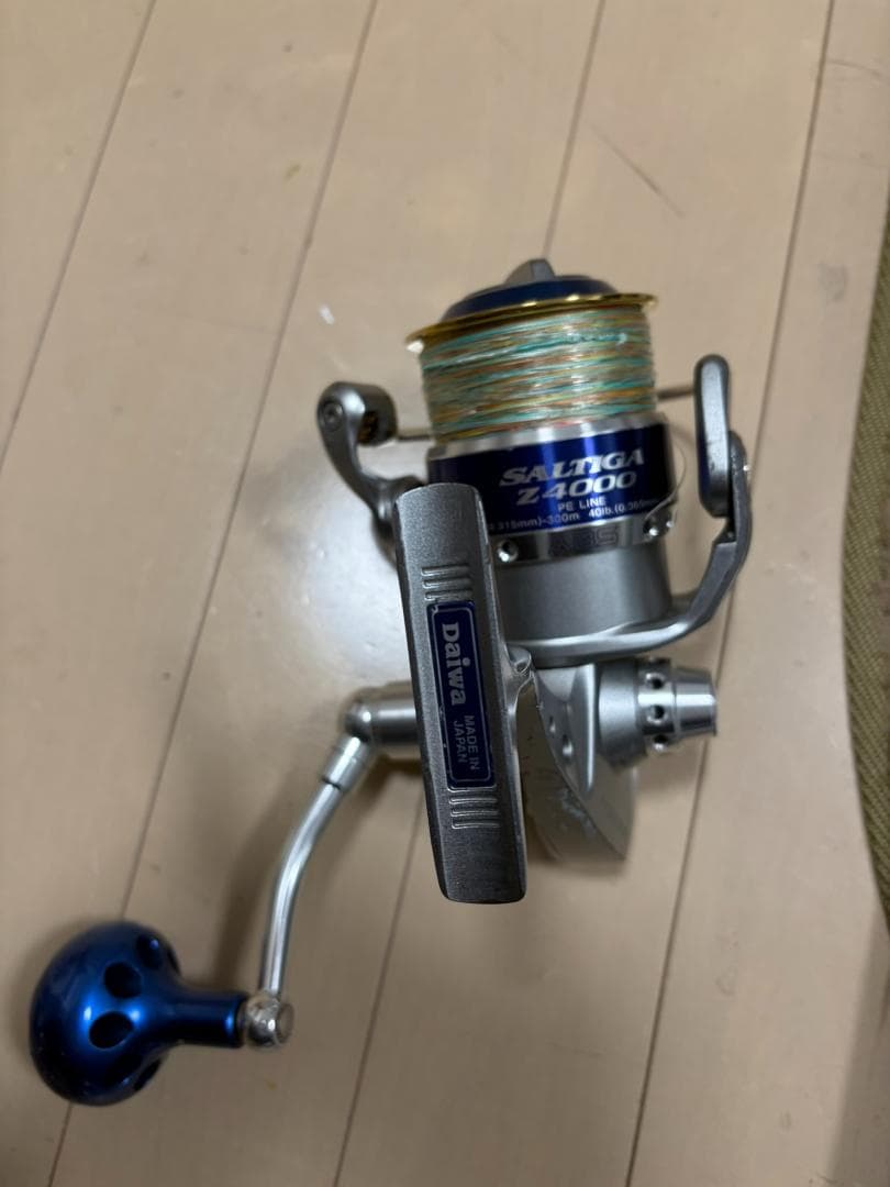 Daiwa Saltiga Z4000 スピニングリール