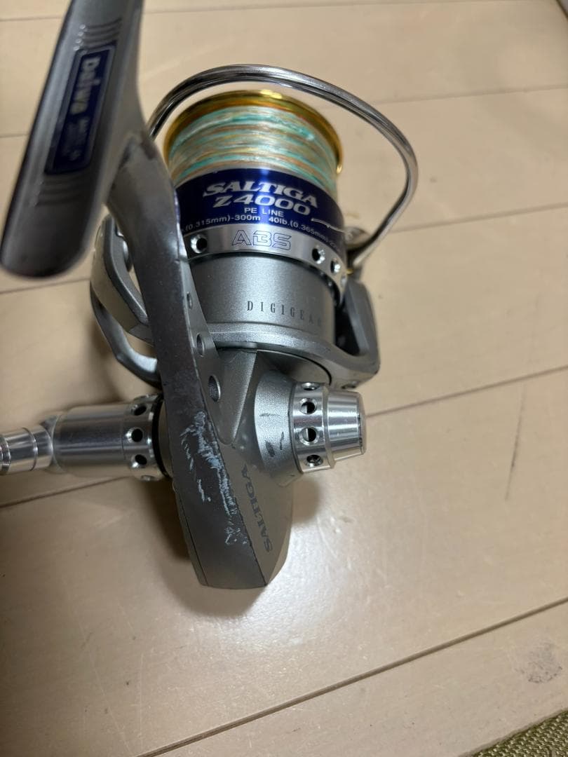 Daiwa Saltiga Z4000 スピニングリール