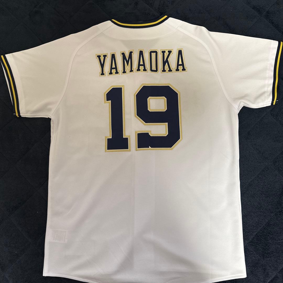 オリックスバッファローズユニホーム　山岡泰輔