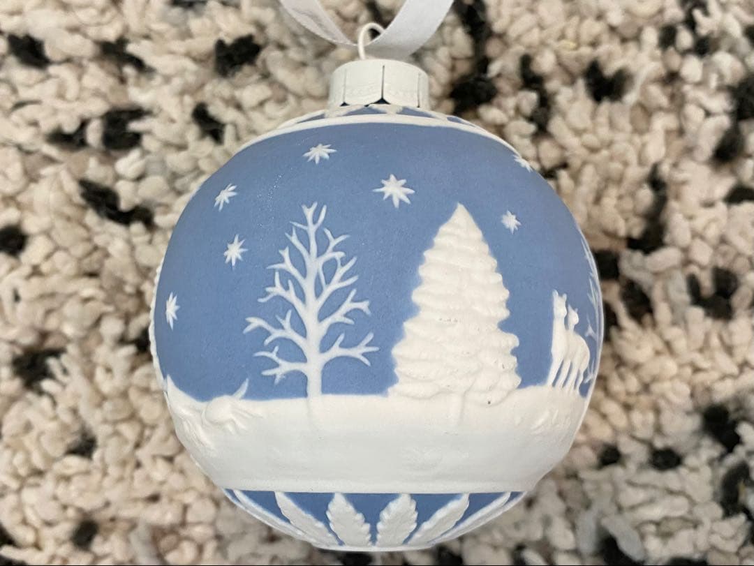 新品ウェッジウッド　クリスマス　オーナメント　 そり　子供　雪