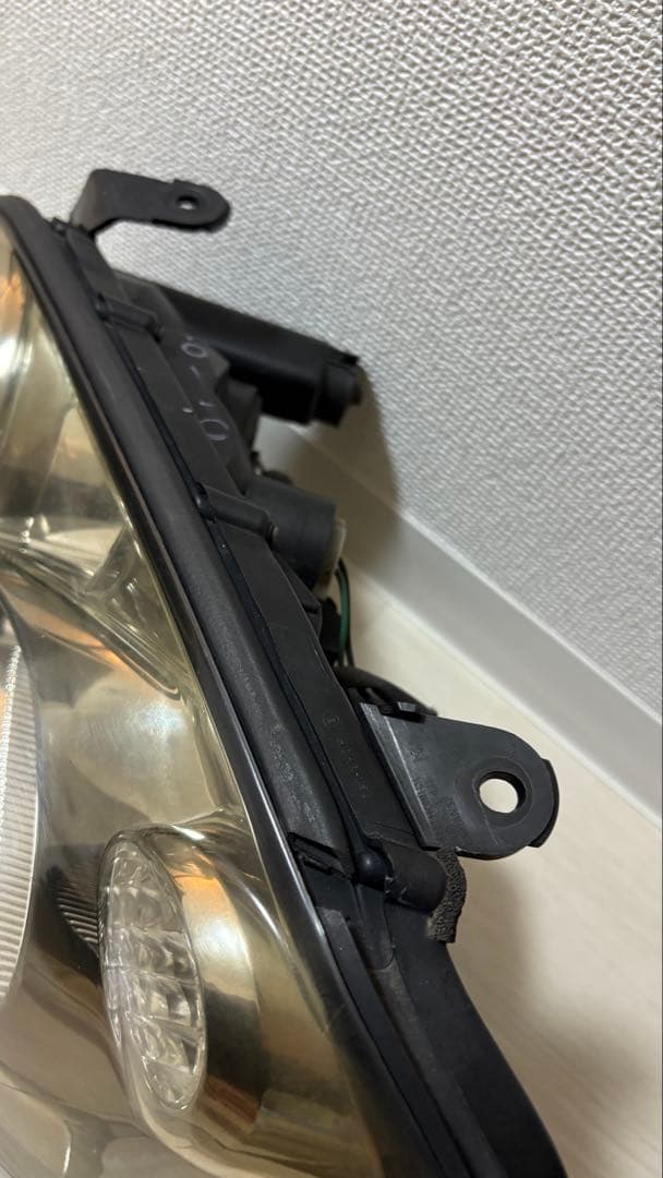 スバル純正 GDB インプレッサ WRX 涙目 中期 ハロゲン ヘッドライト