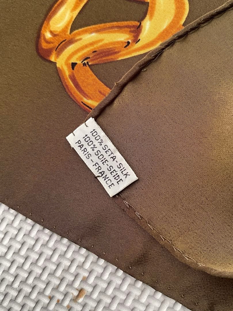 CHANEL 100%シルク スカーフ チェーンデザイン