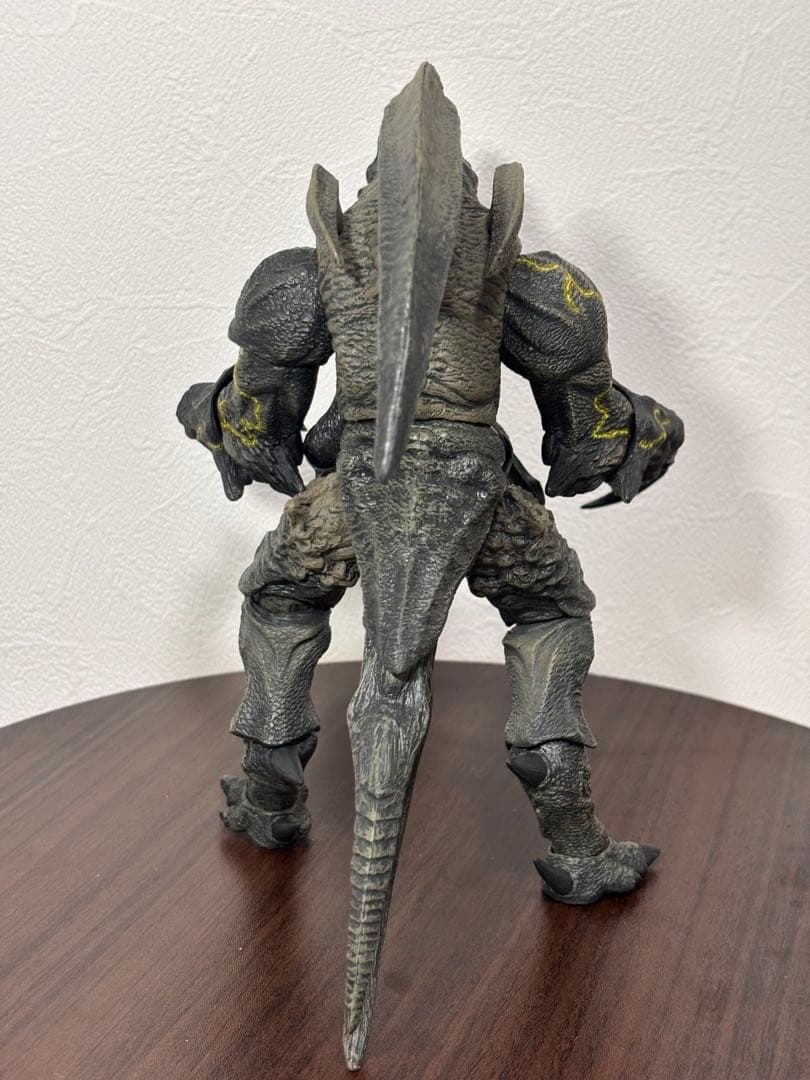 ネカ NECA パシフィック・リム ブレードヘッド ムタヴォア フィギュア