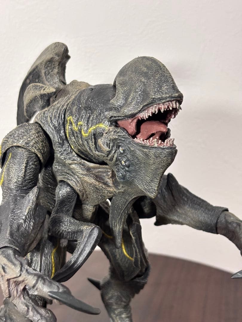 ネカ NECA パシフィック・リム ブレードヘッド ムタヴォア フィギュア
