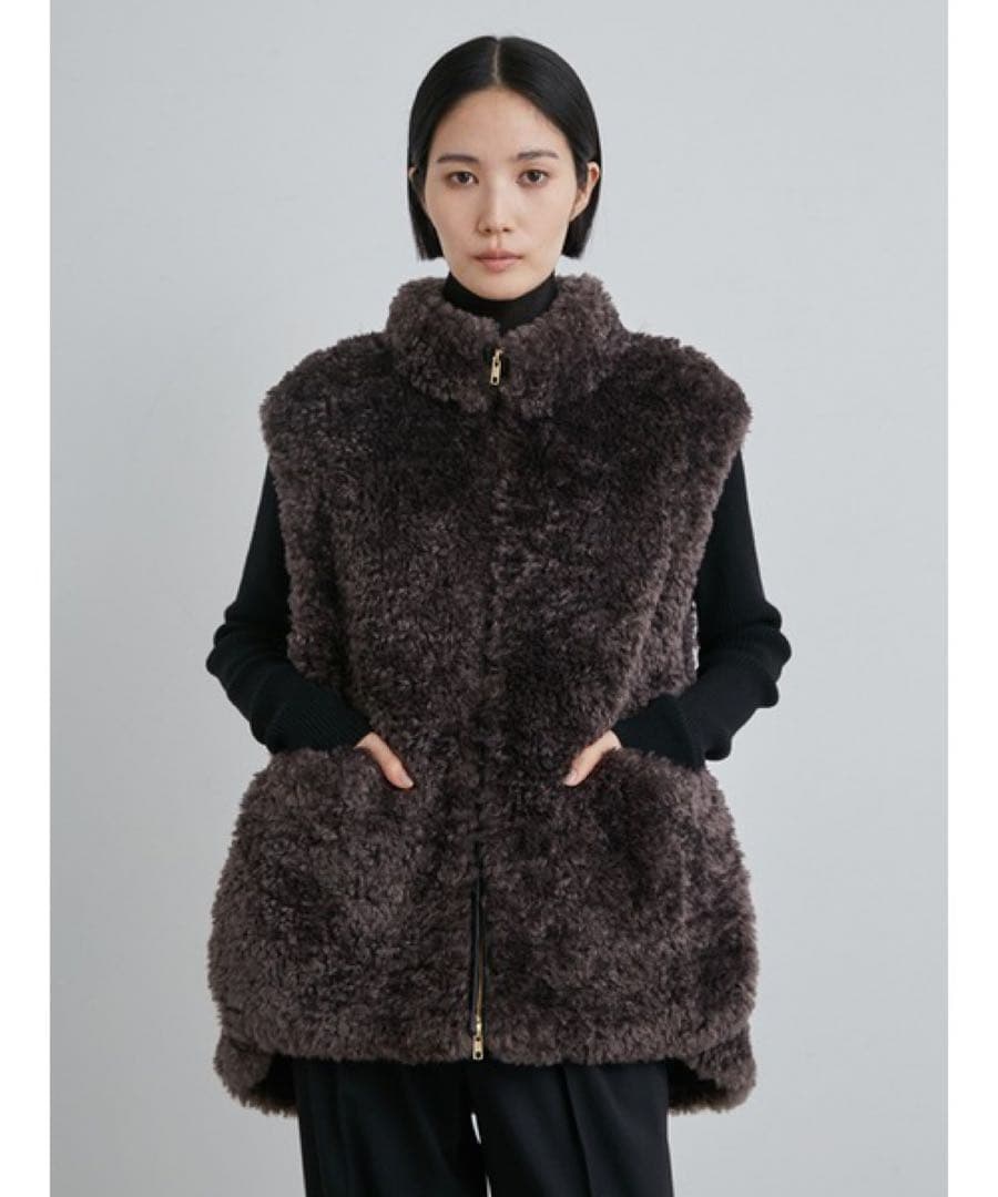 MIESROHE sustainableテディーベスト CGRY