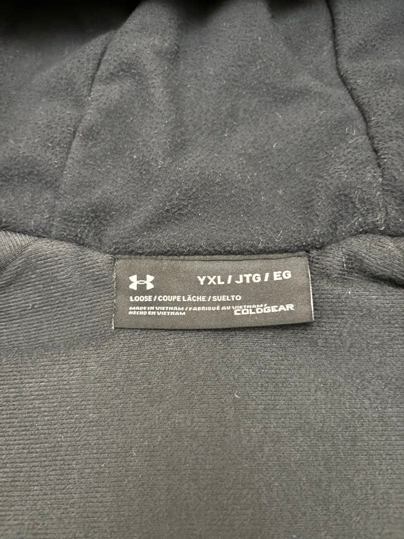 【クール】アンダーアーマー ベンチコート YXL