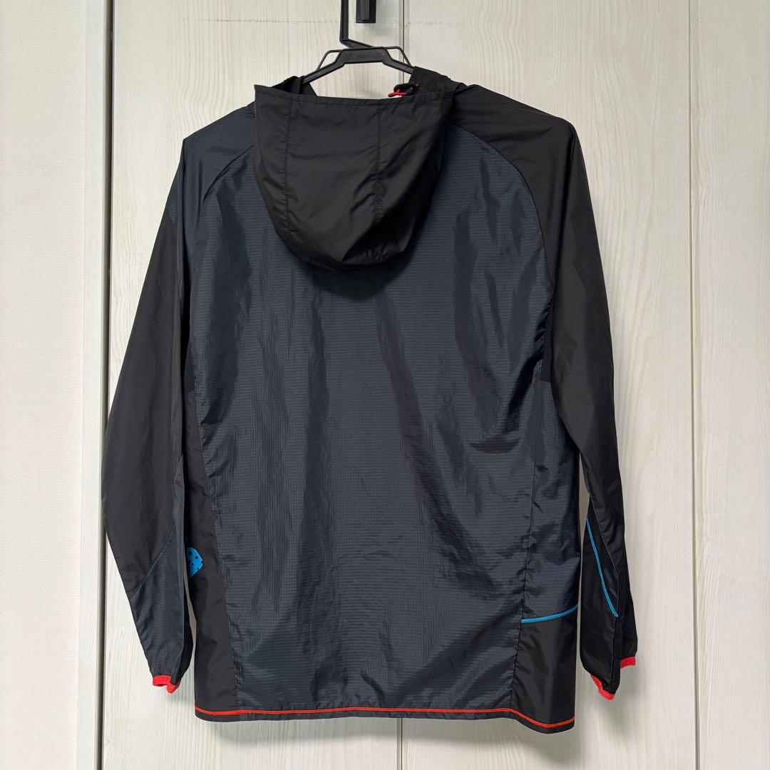 umbro futsal style ピステ・ウィンドブレーカー