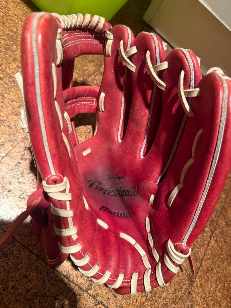 Mizuno Professional 軟式グローブ レッド