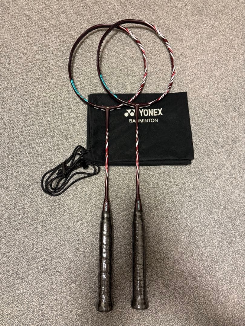 【２本セット】ヨネックス　新品　アストロクス100zz 4U5 4U6