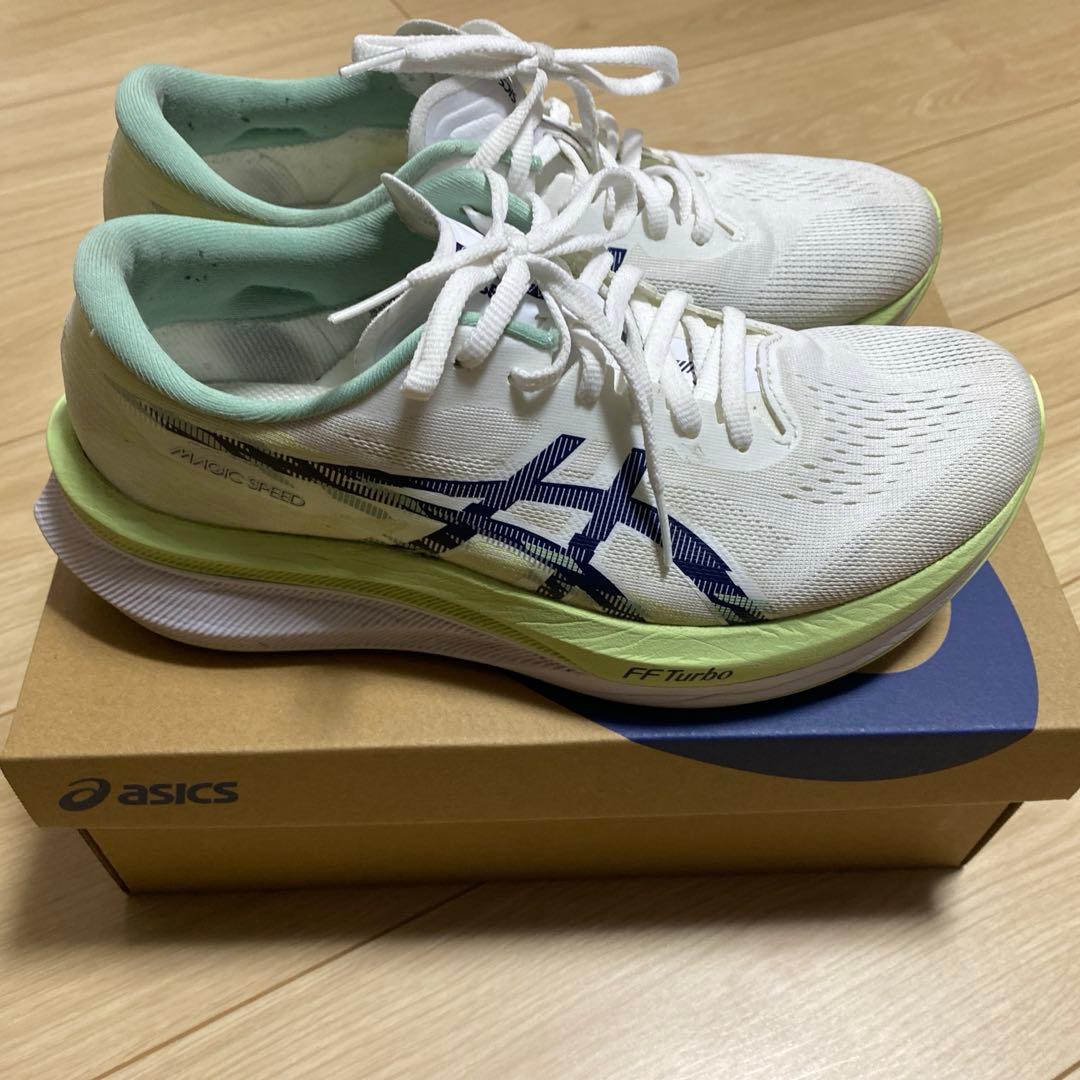 アシックス　マジックスピード4 26㎝