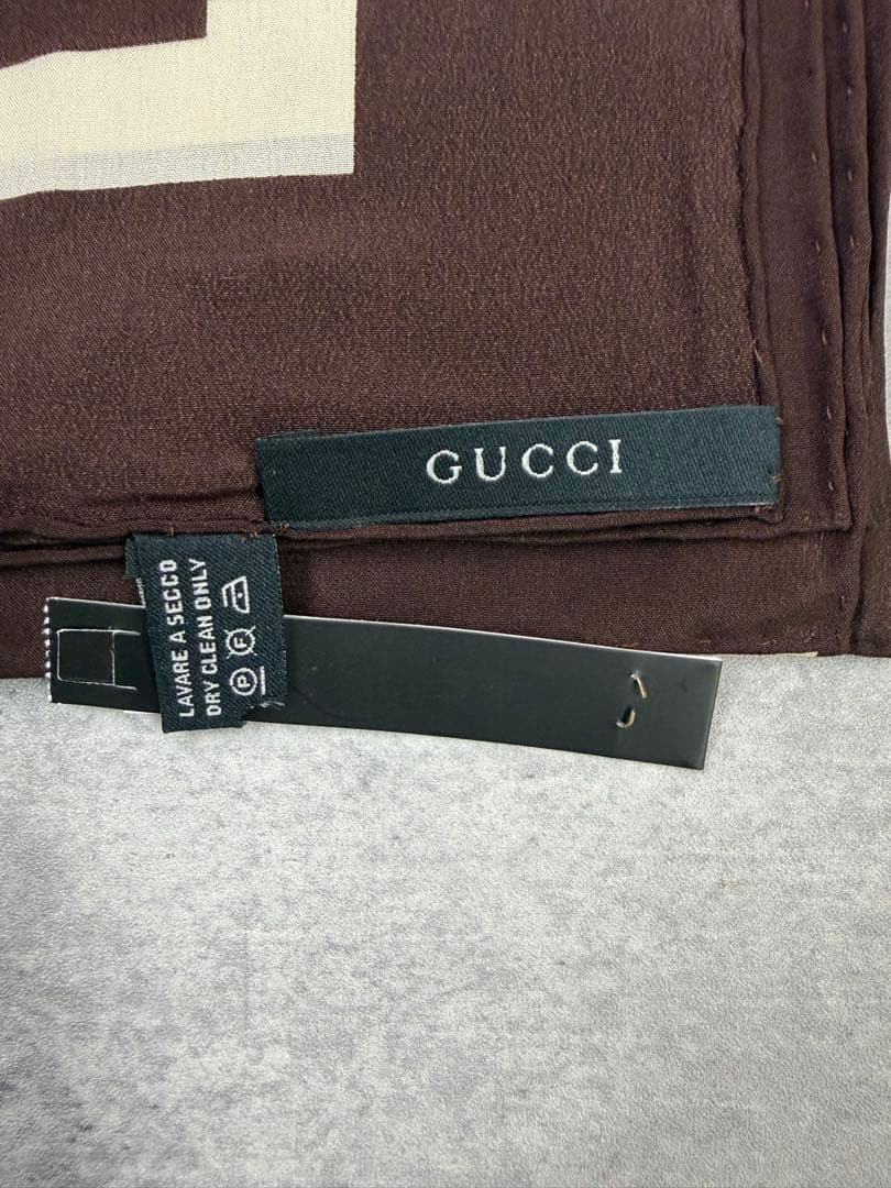 【未使用】GUCCI 幾何学模様 スカーフ