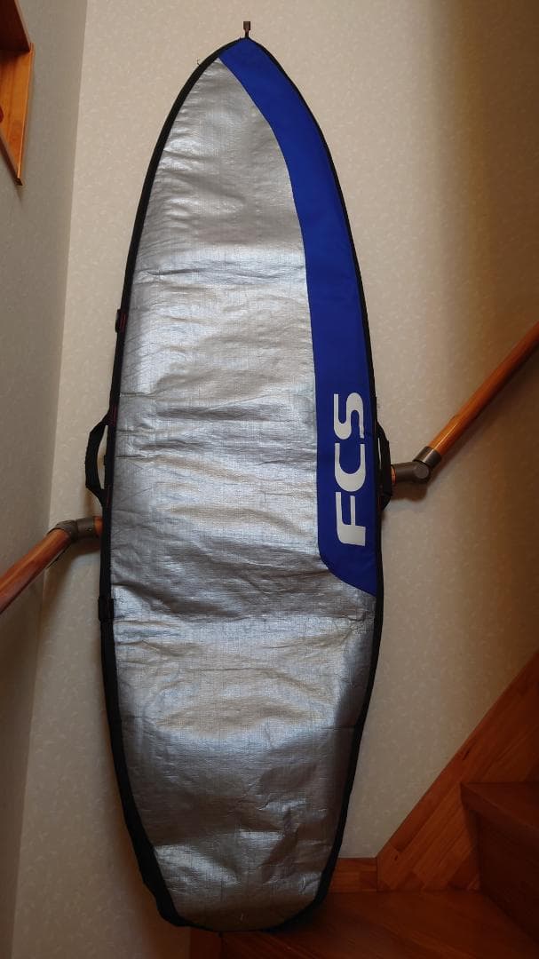 FCS製　サーフボードハードケース