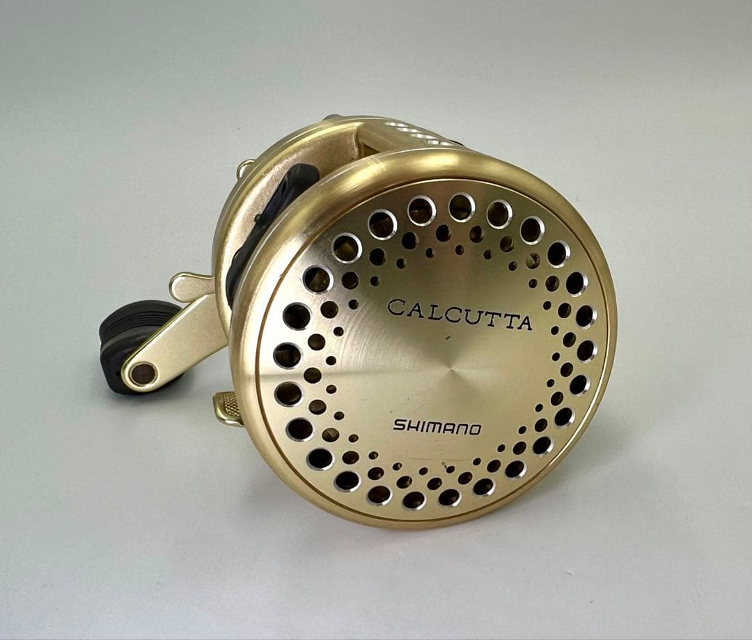 シマノ CALCUTTA カルカッタ 200XT ベイトリール 右巻き