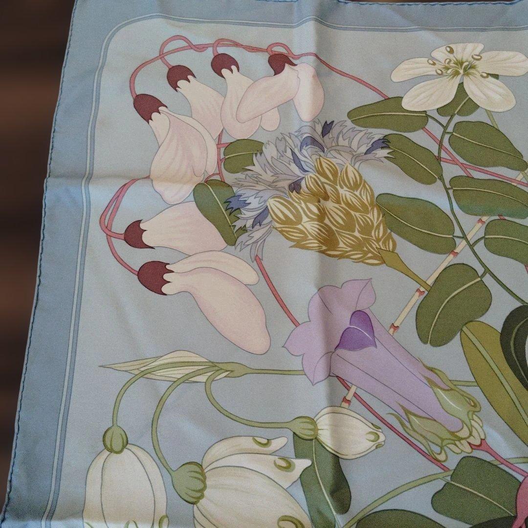 ✨極美品✨ HERMES エルメス ギリシャの花 スカーフ カレ90