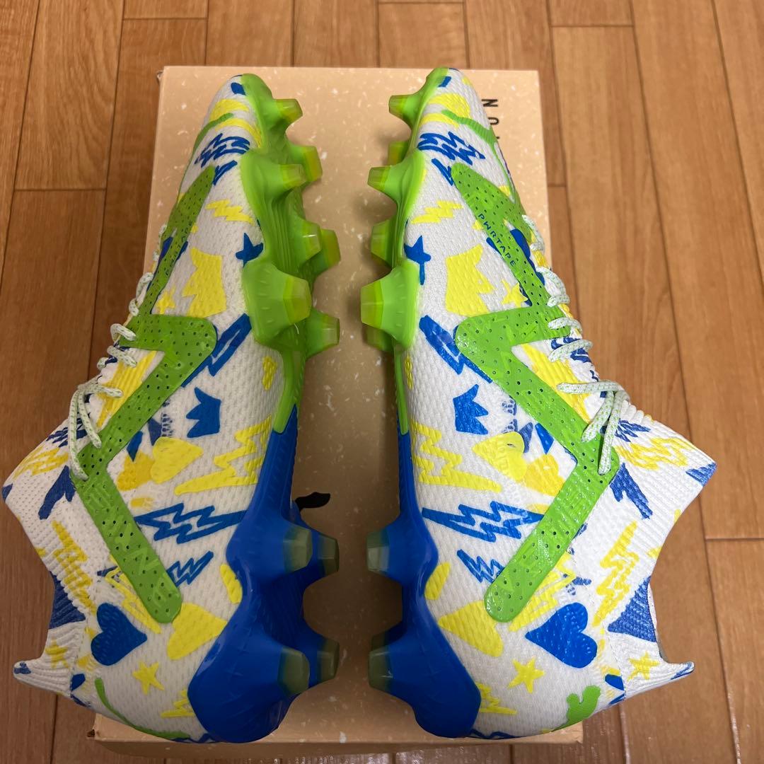 プーマフューチャーアルティメットFG/AG 限定カラー　サッカースパイク