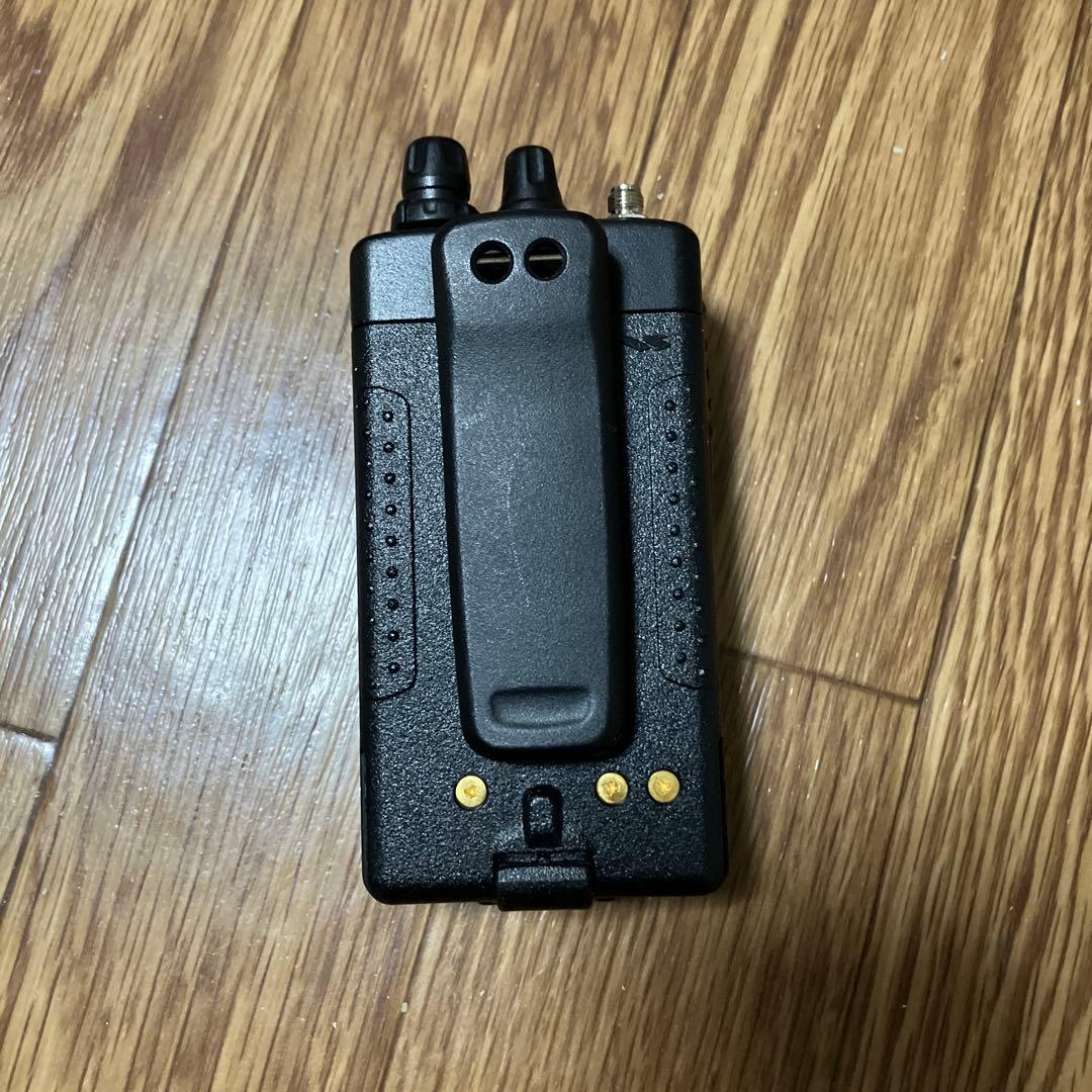 トランシーバー YAESU FT-60