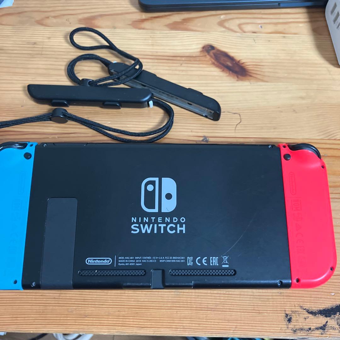 M*n様 Nintendo Switch 本体 赤/青