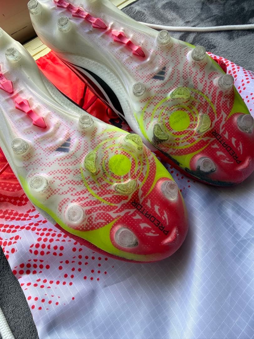 adidas Predator 2026レッド サッカースパイク26.5cm