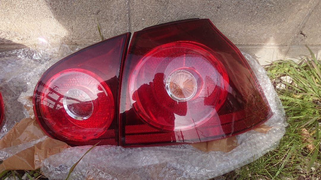 フォルクスワーゲン ゴルフ5 R32用？テールレンズセット