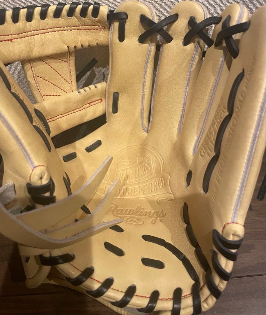 新品　ローリングス　硬式グローブ　内野手用　型付け済み