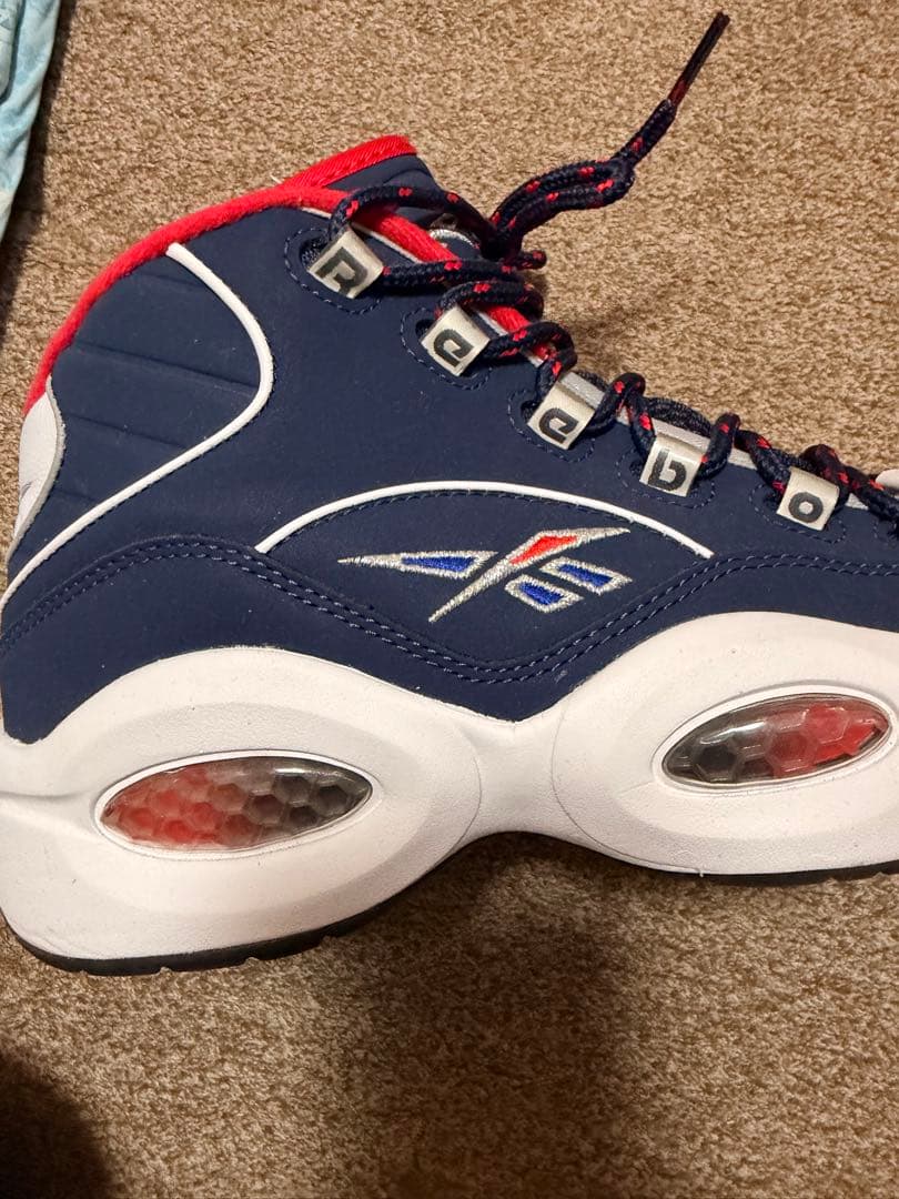 Reebok Question Mid USAホワイト/ネイビー/レッド