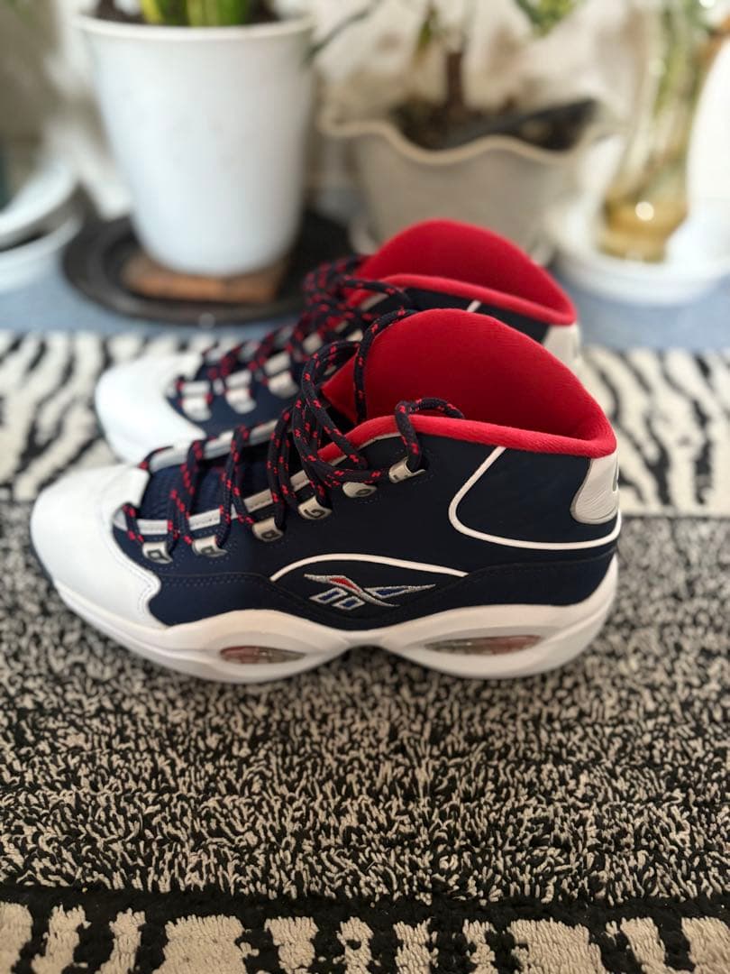 Reebok Question Mid USAホワイト/ネイビー/レッド
