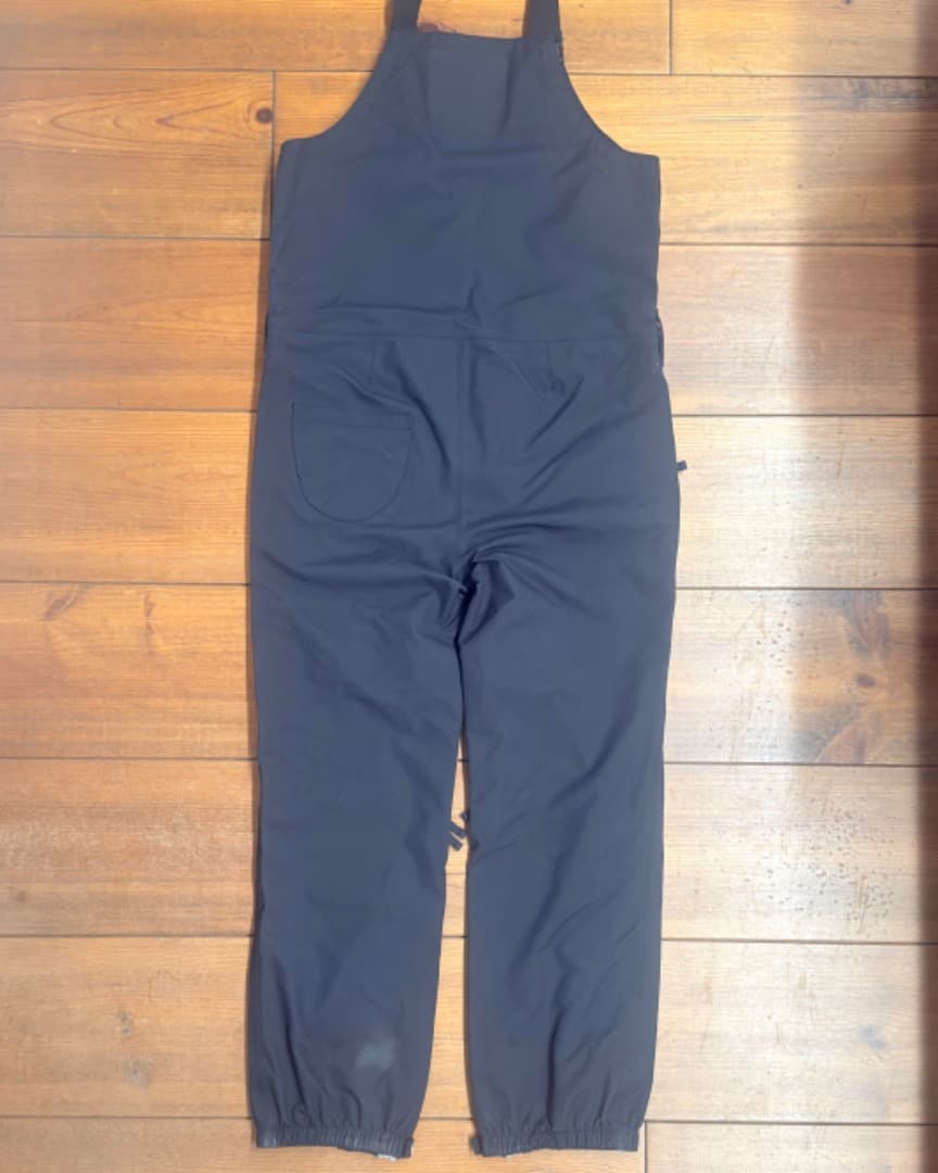KM4K　PARADICE BIB PANTS 　ブラック Mサイズ