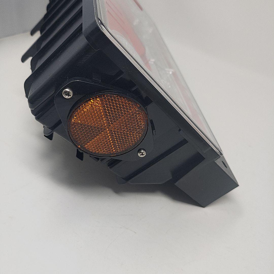 KOITO 2連 リアコンビネーションランプ【右】 LEDRCL-24R2RR